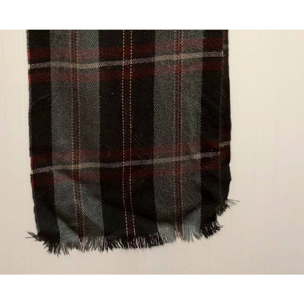 Plaid scarf - Picture 1 of 3